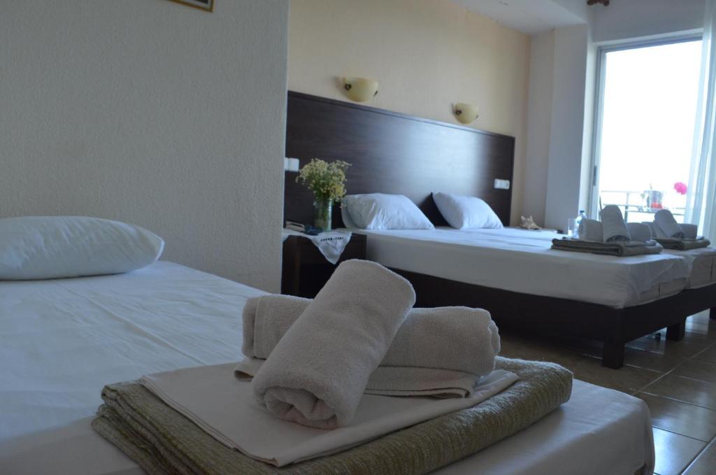 Hotel Achillion Makrygialos Quarto foto